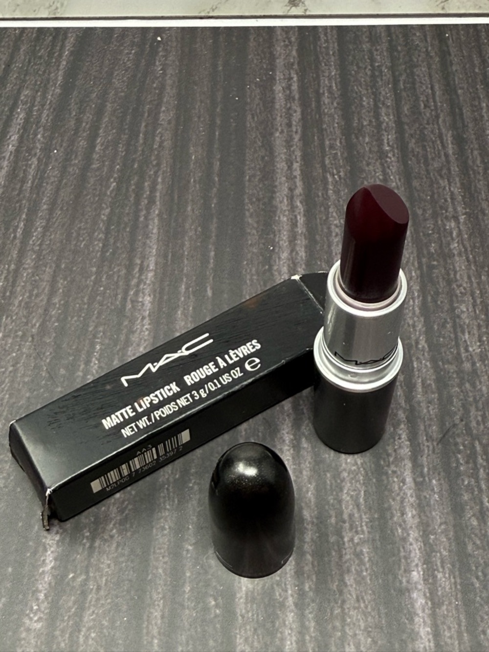 MAC Cosmetics Matte instigator - LIPSTICK